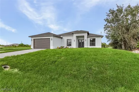 4110 33rd St SW, Lehigh Acres, FL 33976