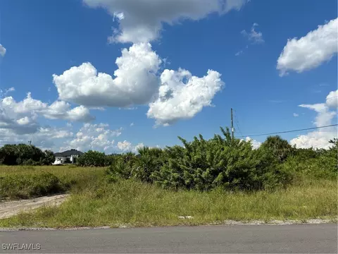 2500 46th St SW, Lehigh Acres, FL 33976