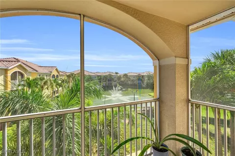 4105 Residence Dr #724, Fort Myers, FL 33901