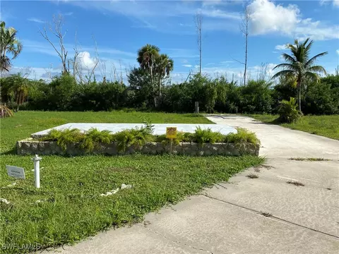 13681 Dowitcher Dr, Fort Myers, FL 33908