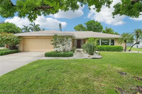 5098 Northampton Dr, Fort Myers, FL 33919