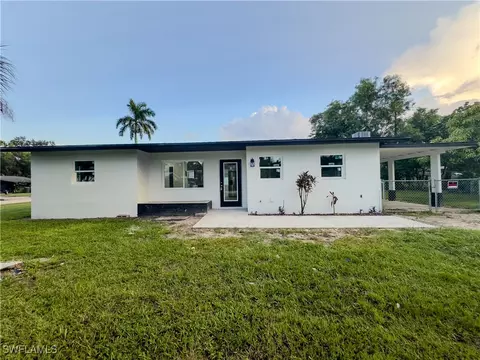 2416 Moreno Ave, Fort Myers, FL 33901