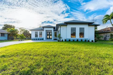 1833 Desoto Blvd N, Naples, FL 34120