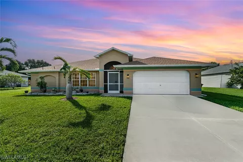 2128 NE 4th St, Cape Coral, FL 33909