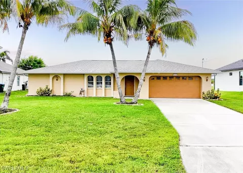 3734 SW 1st St, Cape Coral, FL 33991