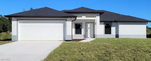 3921 20th St W, Lehigh Acres, FL 33971