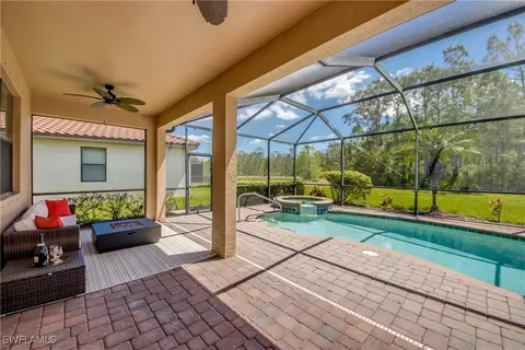 9440 River Otter Dr, Fort Myers, FL 33912