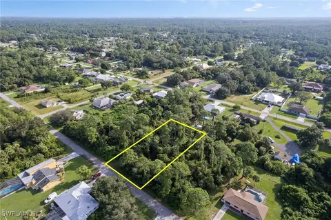 16 Robert Ave, Lehigh Acres, FL 33936