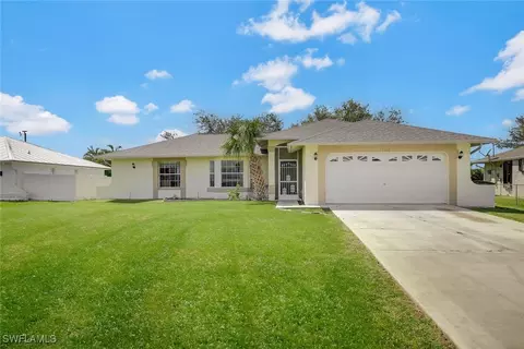 2710 SW 8th Ct, Cape Coral, FL 33914