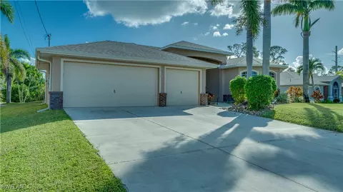 1916 SW 18th Ter, Cape Coral, FL 33991