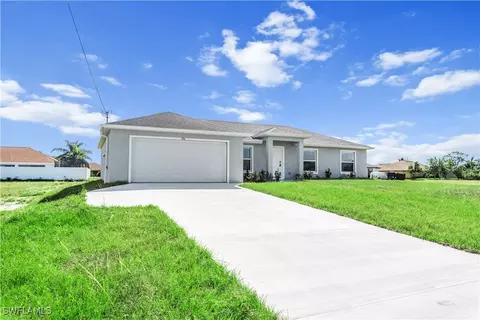 1914 Diplomat Pkwy W, Cape Coral, FL 33993