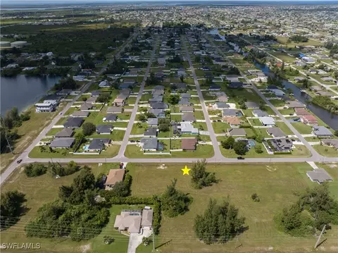 307 SW 16th Pl, Cape Coral, FL 33991