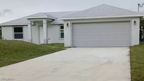 853 Colyer St E, Lehigh Acres, FL 33974