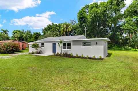 4647 Lavonne Ave, Fort Myers, FL 33905