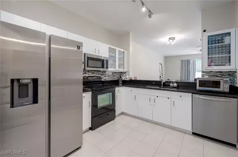 3624 Pine Oak Cir #106, Fort Myers, FL 33916