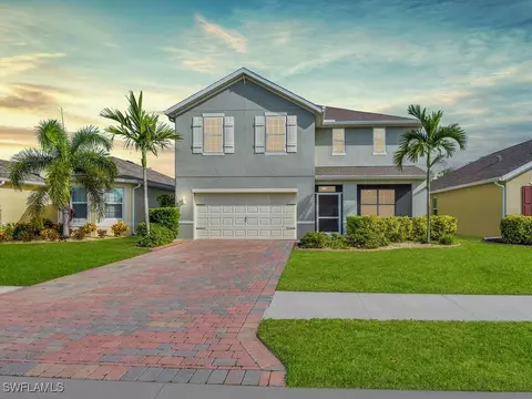 3487 Acapulco Cir, Cape Coral, FL 33909
