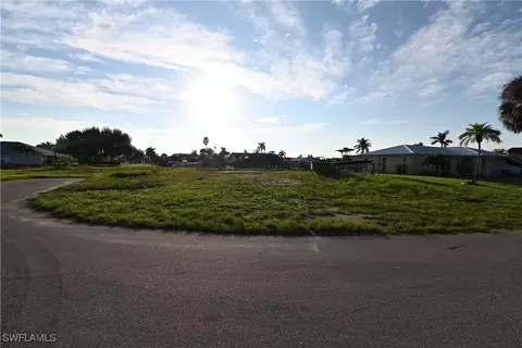 3315 SE 19th Ave, Cape Coral, FL 33904