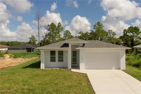 2610 50th St W, Lehigh Acres, FL 33971