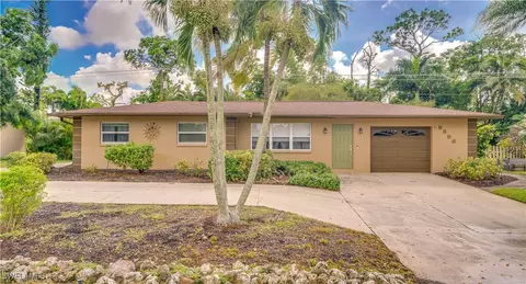 8896 Fordham St, Fort Myers, FL 33907