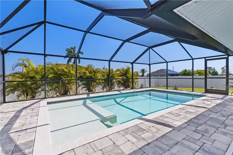 121 NW 15th St, Cape Coral, FL 33993