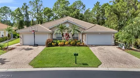 7806 Berkshire Pines Dr, Naples, FL 34104