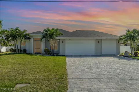 3915 SW 15th Pl, Cape Coral, FL 33914