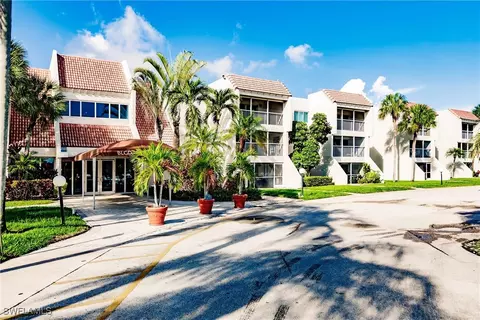 120 Lakeview Dr #101, Weston, FL 33326