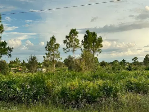 1805 W 14th St, Lehigh Acres, FL 33972