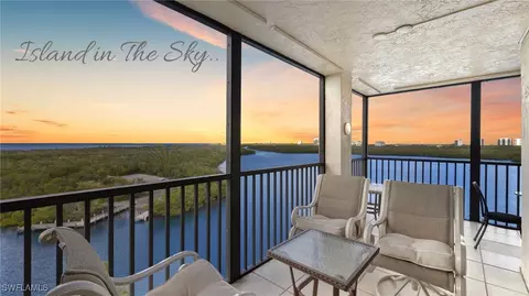 17 Bluebill Ave #706, Naples, FL 34108