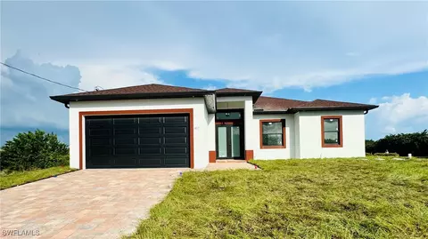 1407 Colin Ave S, Lehigh Acres, FL 33976