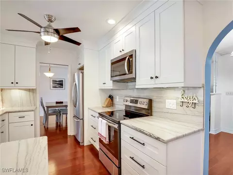 Kitchen - 208 Mentor Dr, Naples, FL 34110 photo 4 of 4