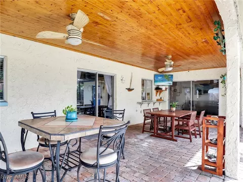 Exterior - 208 Mentor Dr, Naples, FL 34110 photo 7 of 10