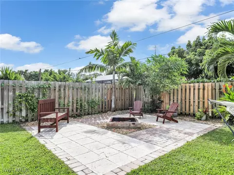Exterior - 208 Mentor Dr, Naples, FL 34110 photo 9 of 10