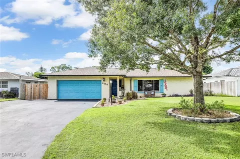 Exterior - 208 Mentor Dr, Naples, FL 34110 photo 1 of 10