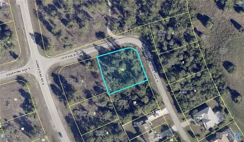 620-622 Creuset Ave S, Lehigh Acres, FL 33974