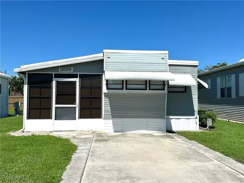 4550 Washington Way E, Estero, FL 33928
