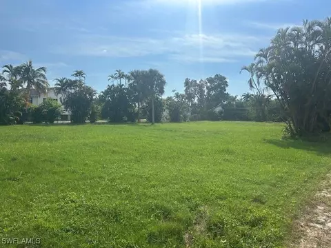 16660 Arbor Ridge Dr, Fort Myers, FL 33908