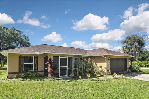 3737 Kemper St, Fort Myers, FL 33905