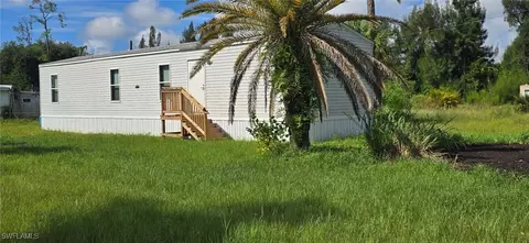 8010 Ebson Dr, North Fort Myers, FL 33917