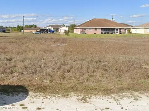 4004 9th St SW, Lehigh Acres, FL 33976