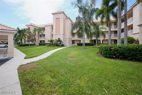 17020 Willowcrest Way #203, Fort Myers, FL 33908