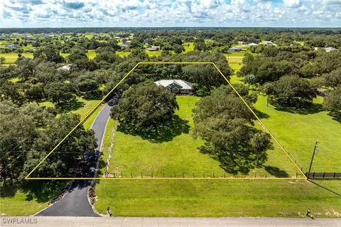 2809 Frontier Cir, Labelle, FL 33935 photo 3