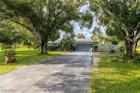 15711 Glendale Oaks Ln, Fort Myers, FL 33912
