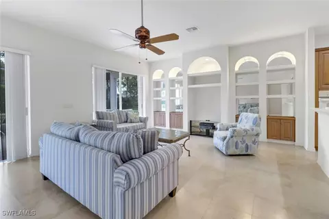 9246 Springview Loop, Estero, FL 33928 photo 4