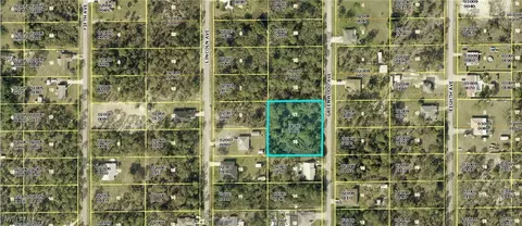 1211 Greenwood Ave, Lehigh Acres, FL 33972