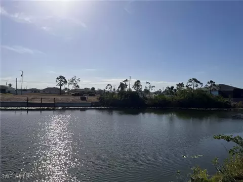 2541 NW 22nd Pl, Cape Coral, FL 33993
