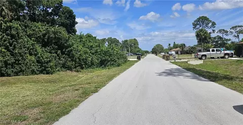 15 Mckinley Ave, Lehigh Acres, FL 33936
