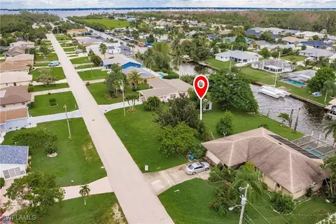 2220 SE 15th Ter, Cape Coral, FL 33990