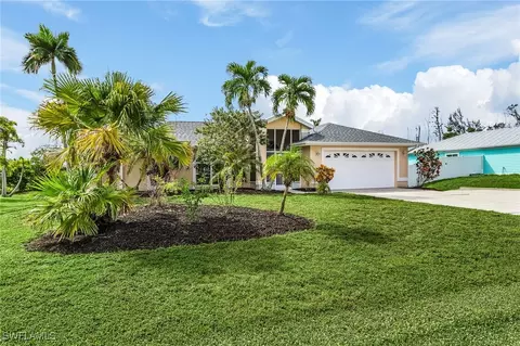5831 Samoa Dr, Bokeelia, FL 33922