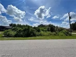 1012 Casino Ave, Lehigh Acres, FL 33971